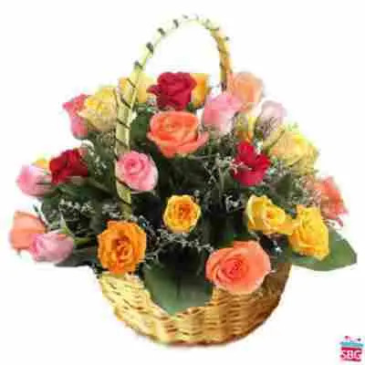 Order Mixed Roses Basket Online at Rs. 645/– Same Day Delivery