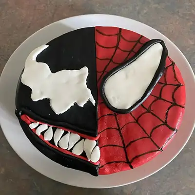 Spider man v venom cake | Simone Johnson | Flickr