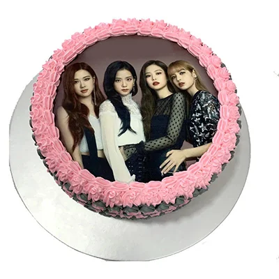 Black Pink Cake theme for your Kpop birthday girl @lulukaylacupcake we  understand the love and passion of Kpop fans. 🖤🩷 #11thnLulukayla… |  Instagram